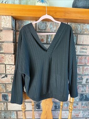 SHEIN Black Ribbed V-Neck Sweater
